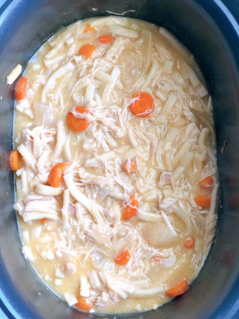 Slow Cooker Chicken and Noodles