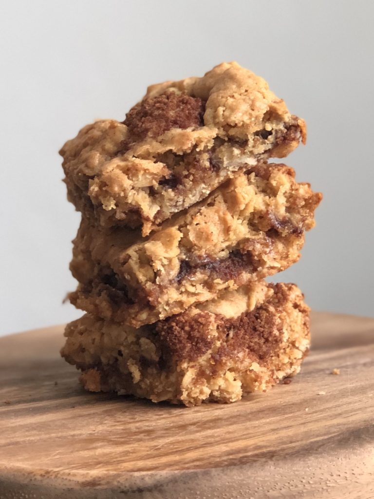 Cinnamon Oatmeal Bars