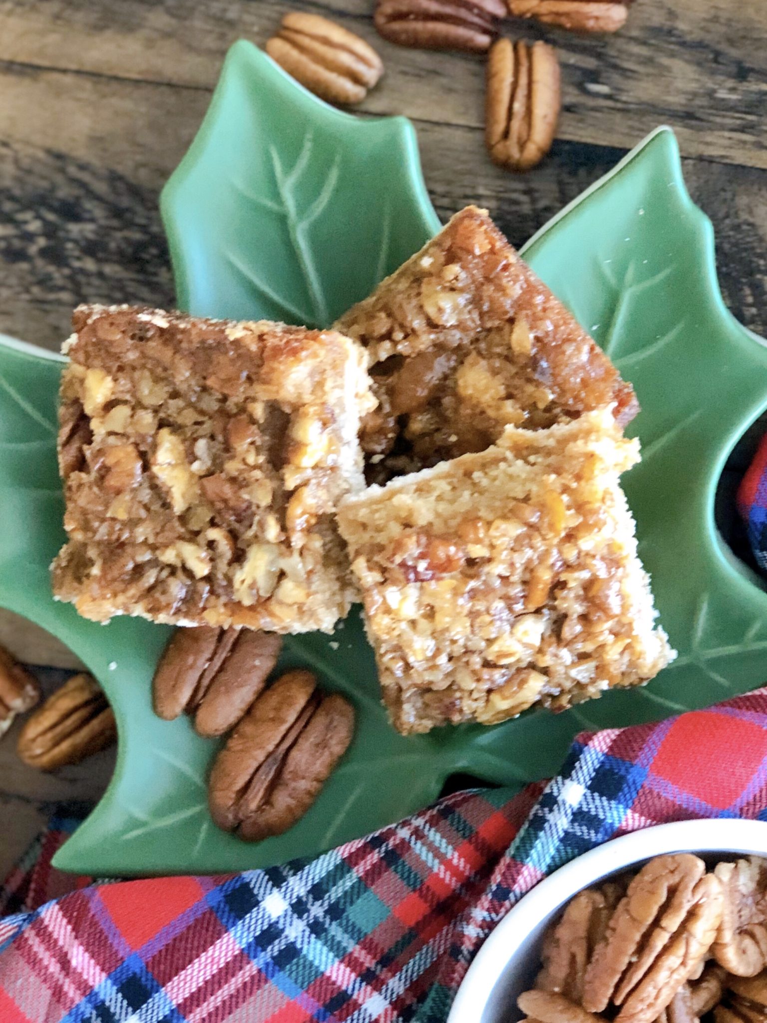 Pecan Pie Squares - The Sweet Cucina