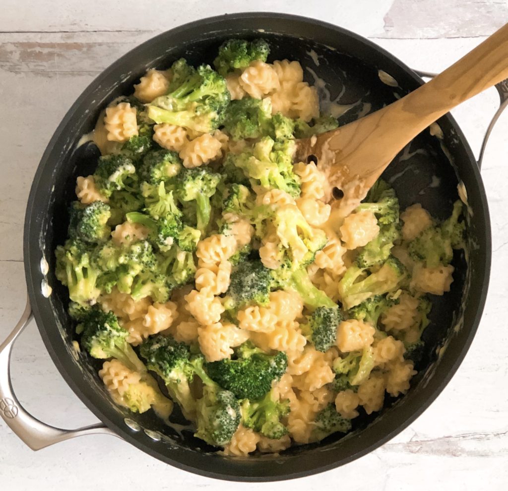 Broccoli Cheddar Macaroni and Cheese in Skillet