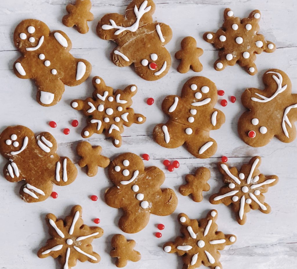 Decorated Gingerbread Snowflake, Men and Reindeer.