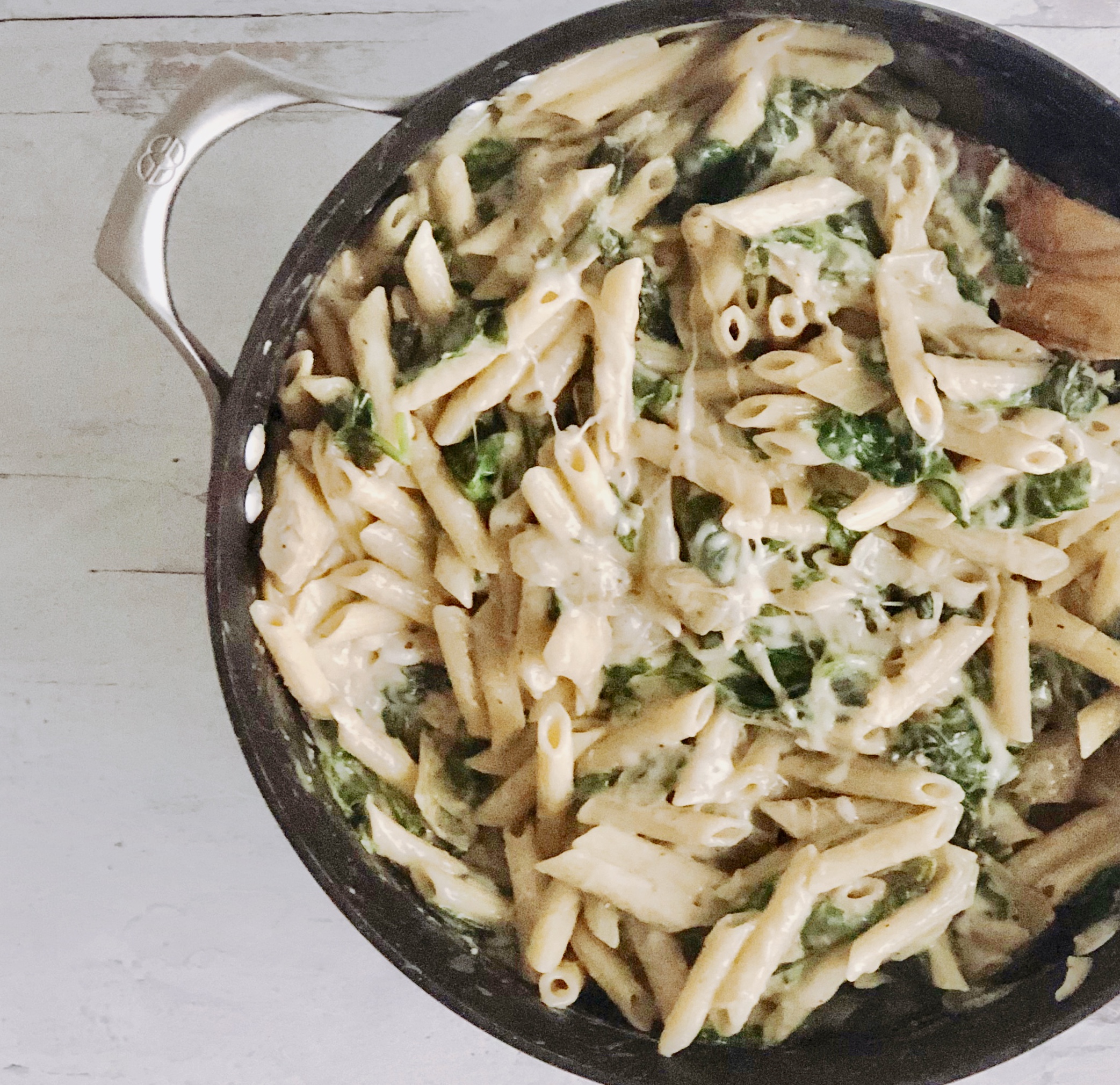 One Pot Spinach Artichoke Pasta - The Sweet Cucina